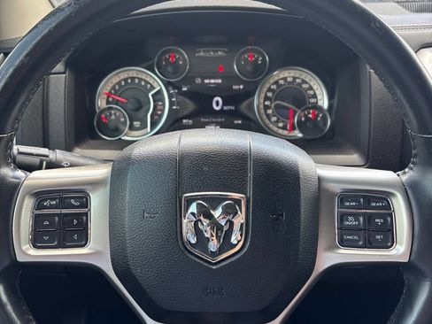 Used 2016 RAM 1500 Laramie w/ Convenience Group AWD/4WD image 8
