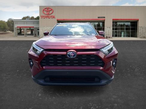 Certified 2022 Toyota RAV4 XLE Premium AWD/4WD image 2