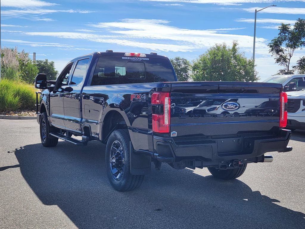Used 2023 Ford F250 Lariat w/ Sport Appearance Package AWD/4WD image 4