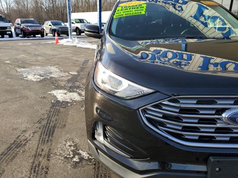 Used 2022 Ford Edge SEL w/ Convenience Package image 8