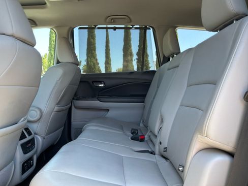 Used 2019 Honda Pilot EX-L image 17