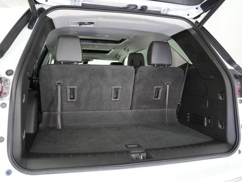 Used 2018 Chevrolet Traverse Premier AWD/4WD image 35