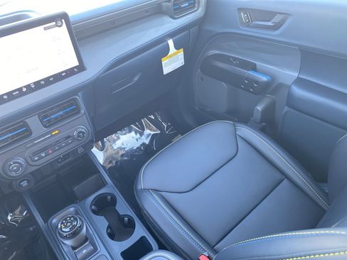 New 2026 Ford Maverick Lobo AWD/4WD image 16