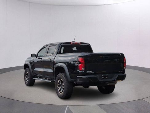 Used 2024 Chevrolet Colorado ZR2 w/ Technology Package AWD/4WD image 3