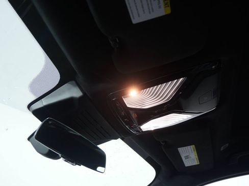 Used 2026 BMW X7 M60i image 22