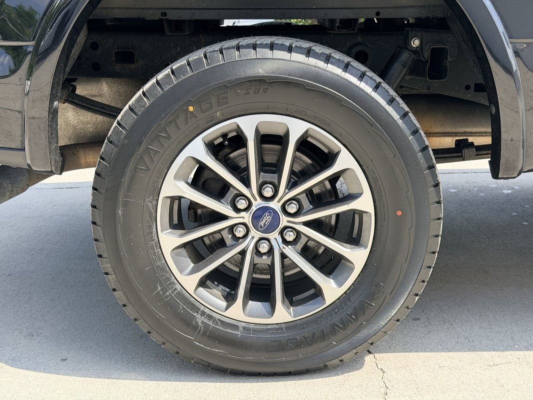 Used 2020 Ford F150 XLT w/ Equipment Group 302A Luxury AWD/4WD image 30