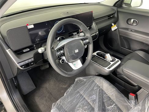 New 2025 Hyundai Ioniq 5 SEL image 2