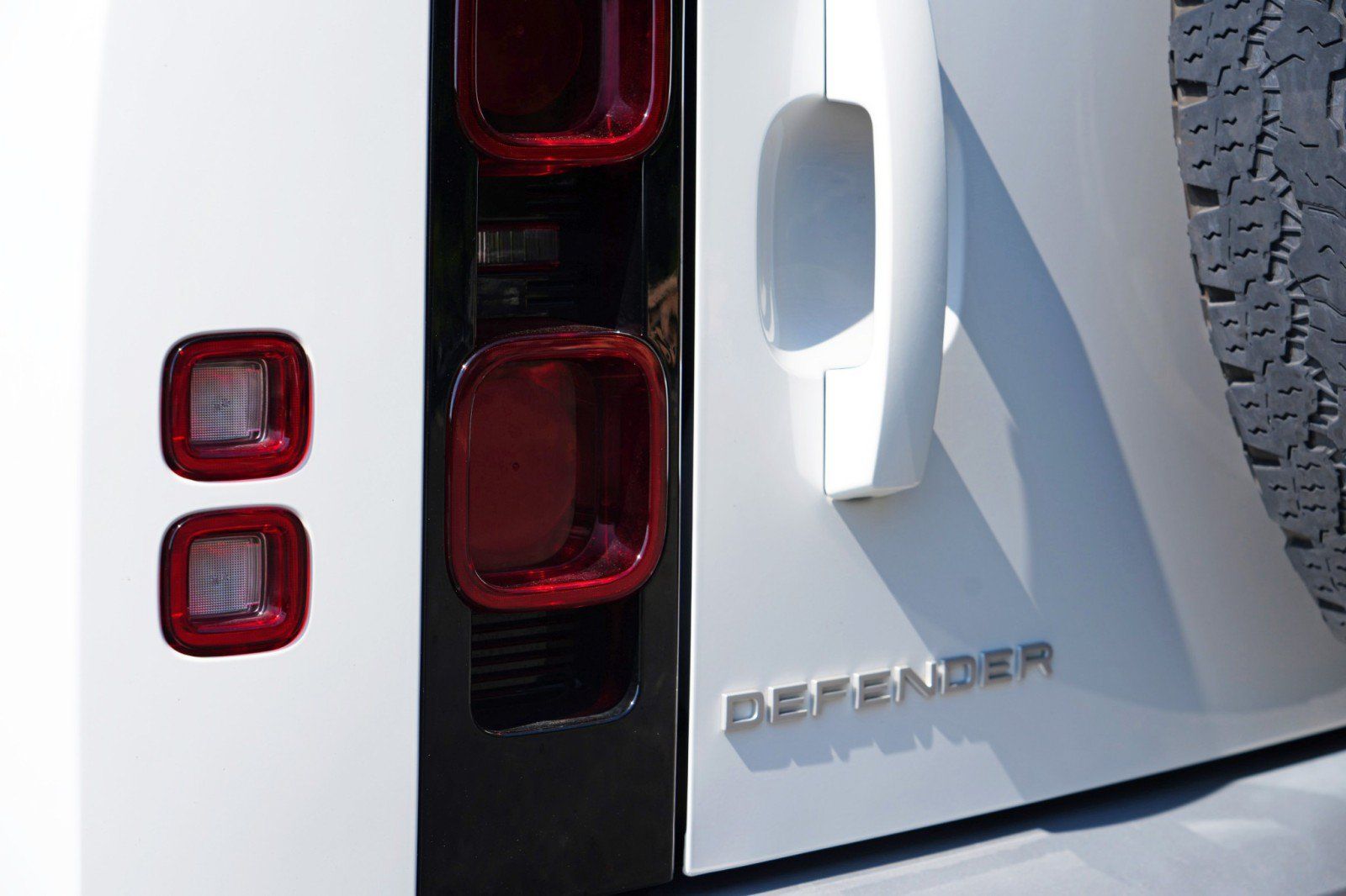 Used 2022 Land Rover Defender 110 S AWD/4WD image 66