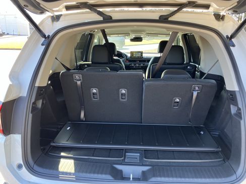 Certified 2025 Honda Pilot EX-L image 34