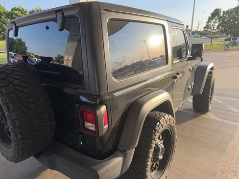 Used 2019 Jeep Wrangler Sport AWD/4WD image 5