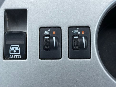 Used 2012 Toyota 4Runner SR5 w/ Premium Pkg w/3rd Row Seat image 24