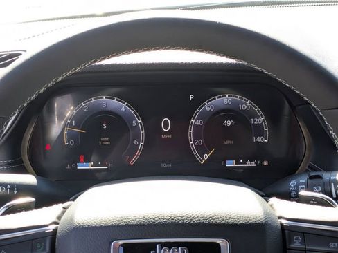 New 2026 Jeep Grand Cherokee L Laredo image 17