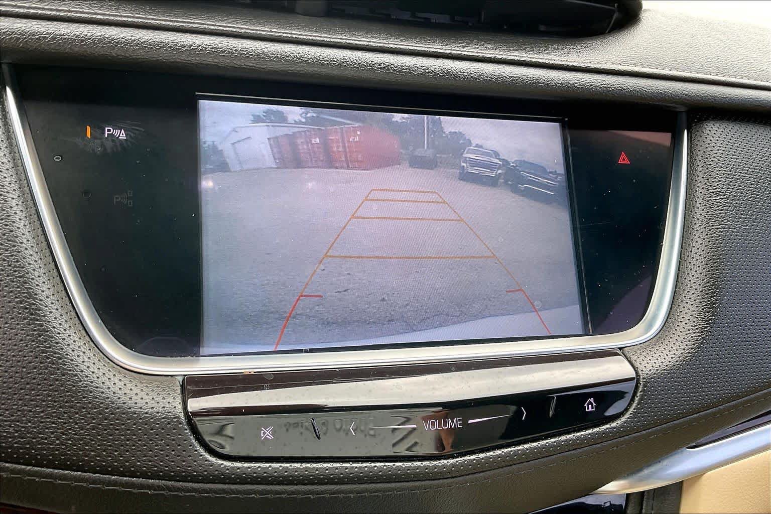 Used 2018 Cadillac XT5 Luxury w/ Driver Awareness Package FWD image 27