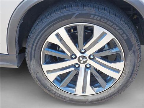 Used 2025 Mitsubishi Outlander Sport AWD image 14