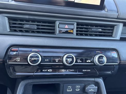 Used 2023 Honda Pilot TrailSport image 40