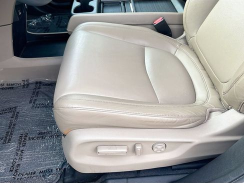 Used 2023 Honda Odyssey Touring image 19