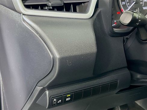 Used 2022 Toyota Corolla LE image 10