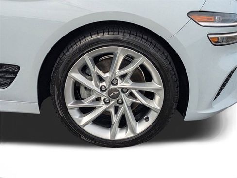 Used 2022 Genesis G70 2.0T image 18