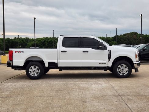 New 2026 Ford F250 XLT w/ FX4 Off-Road Package AWD/4WD image 7