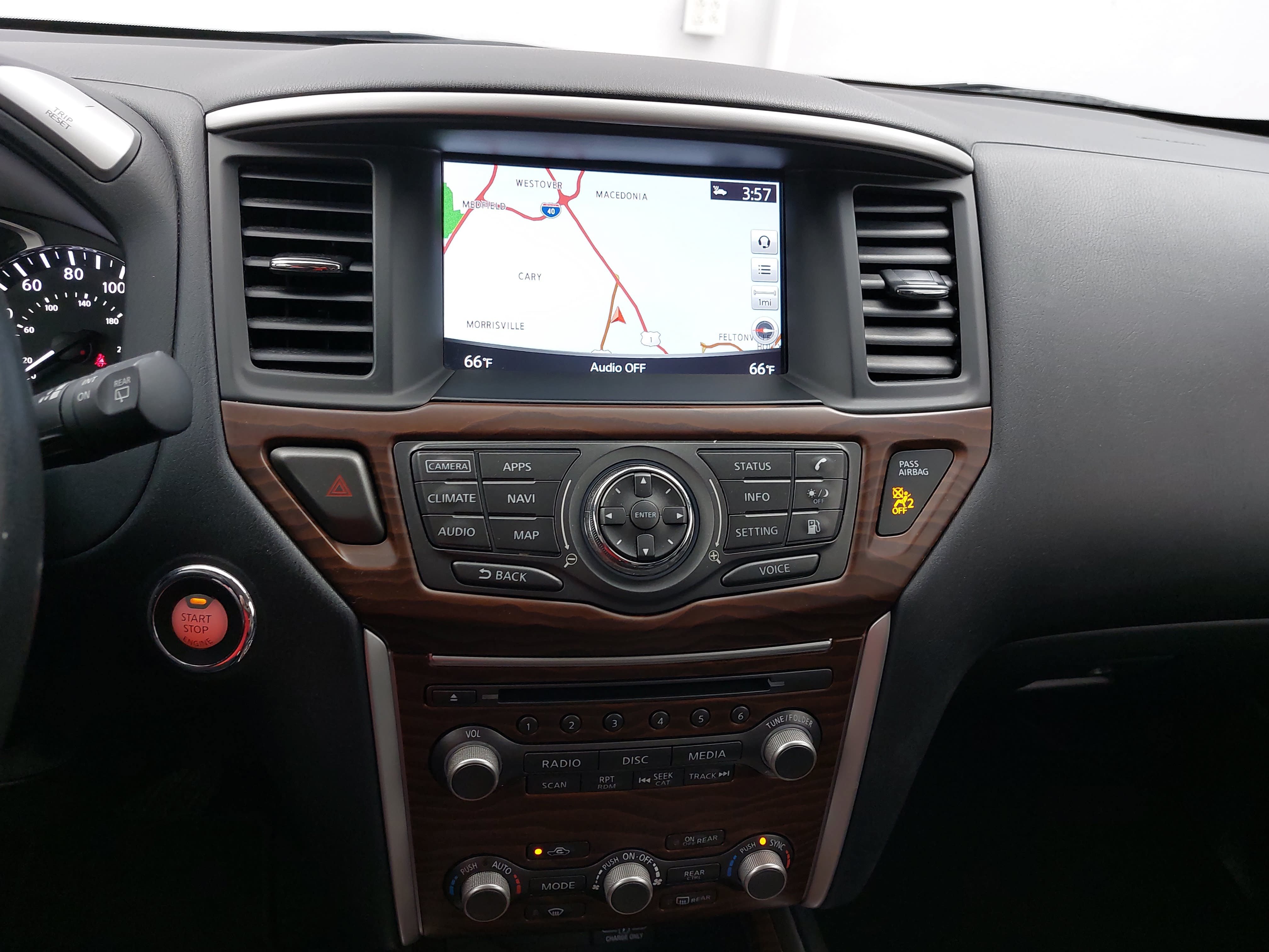 Used 2020 Nissan Pathfinder Platinum AWD/4WD image 24