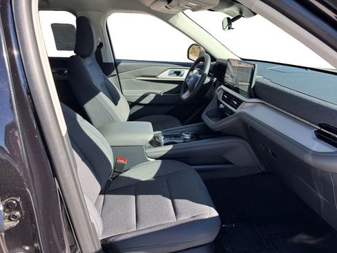 New 2026 Ford Explorer Active image 18