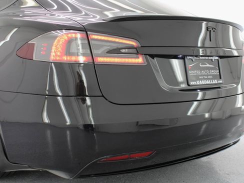 Used 2017 Tesla Model S 75D image 24