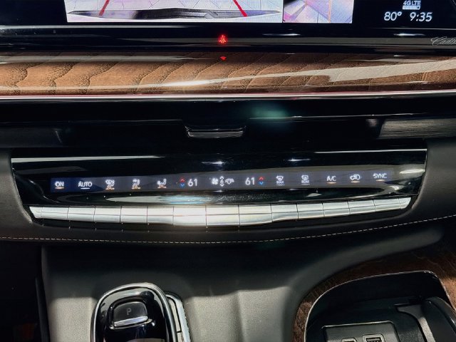 Used 2021 Cadillac Escalade ESV Sport Platinum AWD/4WD image 14