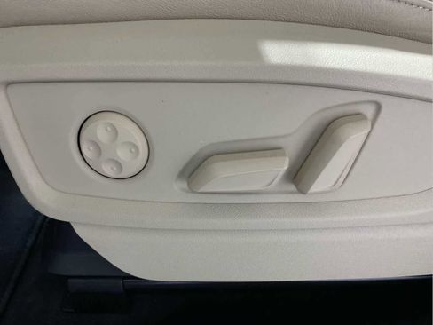 Used 2023 Audi Q5 2.0T Premium Plus image 12