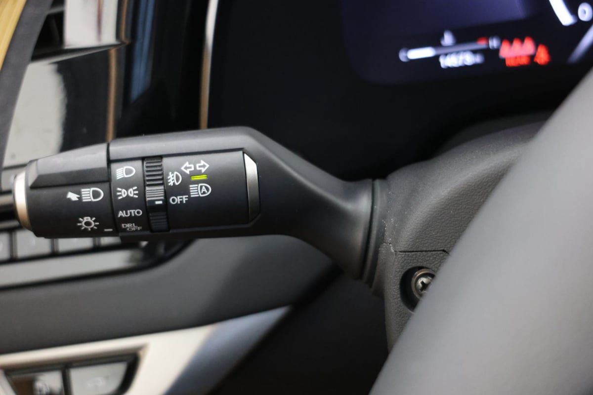 Used 2025 Lexus RX 350 Premium w/ Accessory Package AWD/4WD image 25