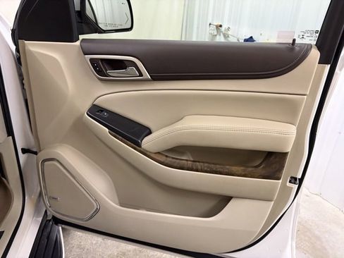 Used 2018 GMC Yukon XL Denali image 30