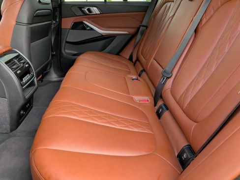 Used 2024 BMW X5 xDrive50e w/ Executive Package AWD/4WD image 38