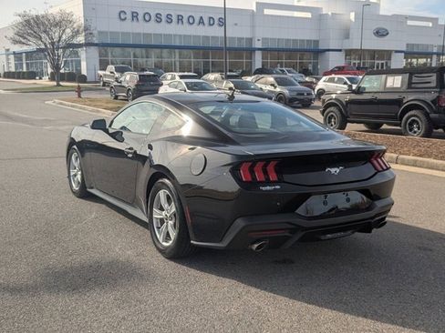 Certified 2024 Ford Mustang Coupe image 5