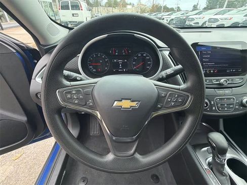 Used 2023 Chevrolet Malibu LT image 20
