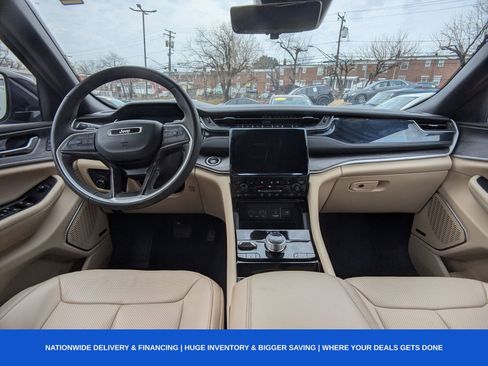 Used 2023 Jeep Grand Cherokee 4WD 4xe w/ Luxury Tech Group II image 19