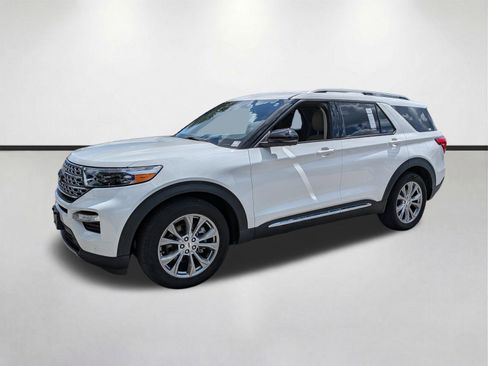 Used 2022 Ford Explorer Limited w/ Equipment Group 301A RWD image 8