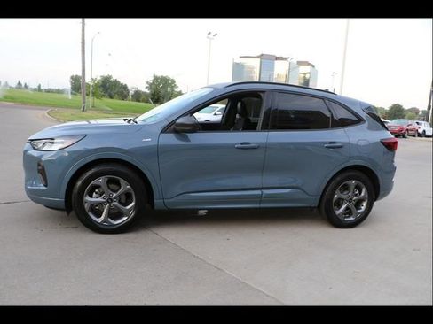Used 2024 Ford Escape ST-Line w/ Tech Pack #1 image 3