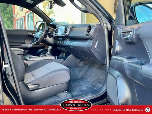 Used 2021 Toyota Tacoma TRD Off-Road AWD/4WD image 13