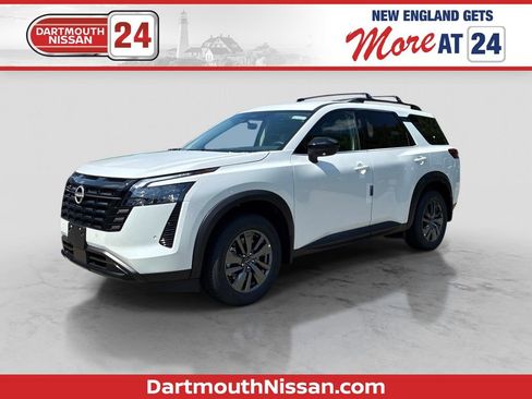New 2026 Nissan Pathfinder SV w/ Cargo Package AWD/4WD image 1