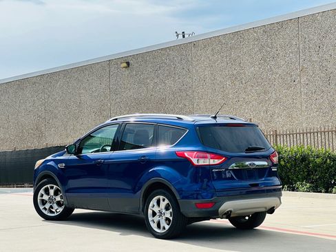 Used 2015 Ford Escape Titanium w/ Equipment Group 301A FWD image 5