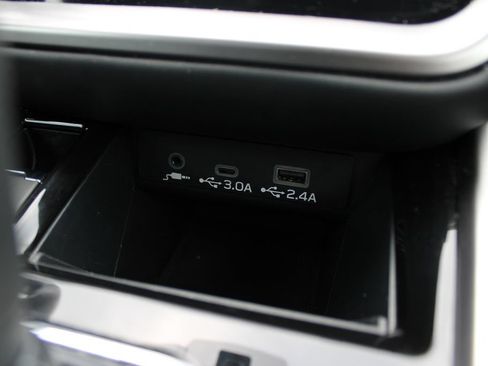 Used 2023 Subaru Outback Limited AWD/4WD image 21