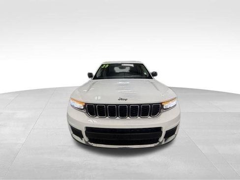 Certified 2023 Jeep Grand Cherokee L Laredo AWD/4WD image 5