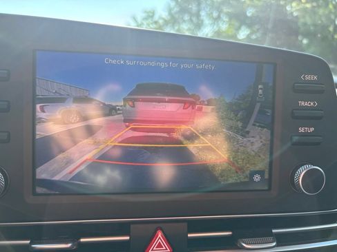 Used 2023 Hyundai Elantra SE FWD image 27
