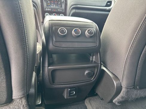 Certified 2016 Chevrolet Traverse LT w/ Style and Technology Package image 28