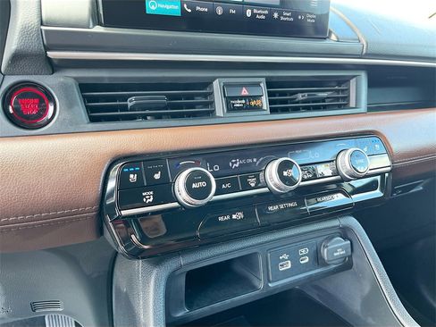 Used 2024 Honda Pilot Elite image 20