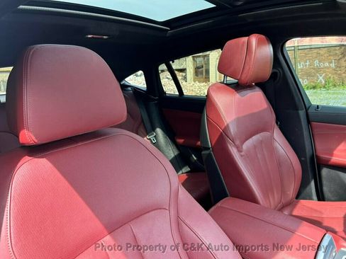 Used 2022 BMW X6 xDrive40i w/ Executive Package AWD/4WD image 30