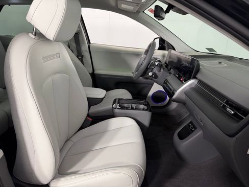 Used 2026 Hyundai Ioniq 5 Limited image 34