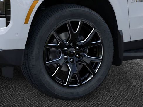 New 2026 Chevrolet Suburban Premier AWD/4WD image 7