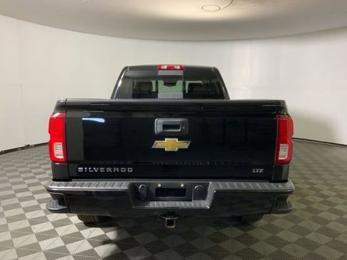 Used 2018 Chevrolet Silverado 1500 LTZ Z71 image 8