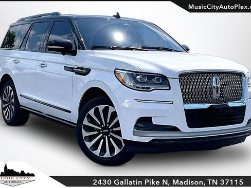 Used 2023 Lincoln Navigator Reserve AWD/4WD image 1