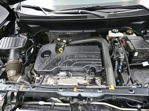 Used 2023 Chevrolet Equinox LT image 30